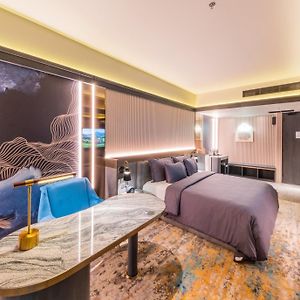 The All - Suite Pentacity Hotel Balikpapan